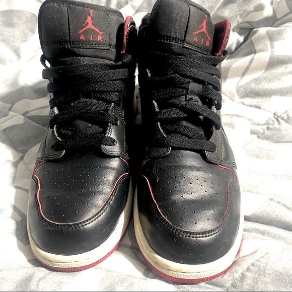 Jordan Shoes - 🔥Excellent Condition Jordons 1 Retro🔥